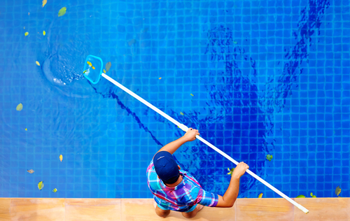 cleaning pool