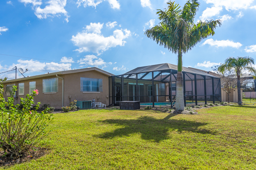 screened in home pool